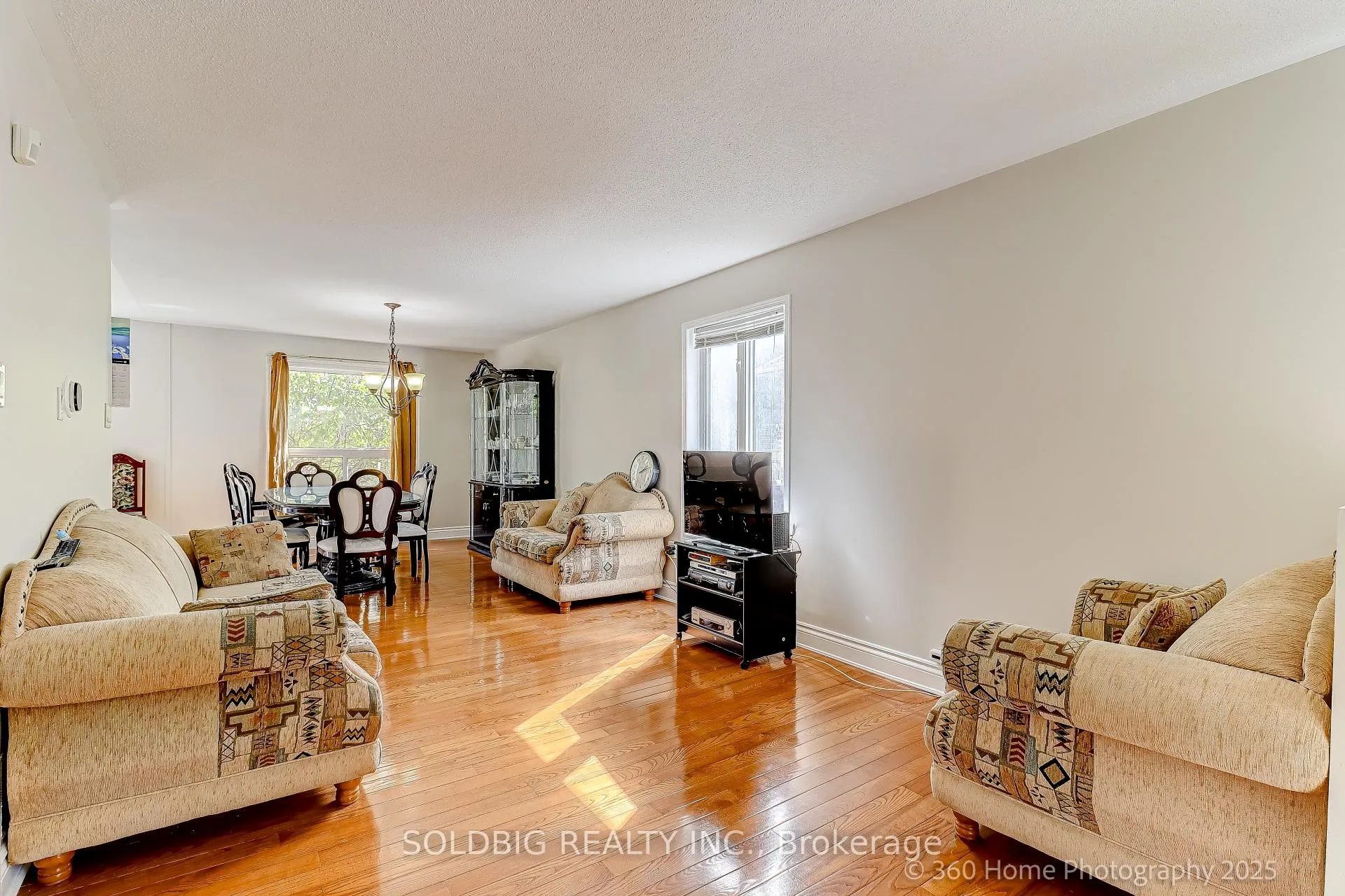 Photo 14 of 25 Trailridge Drive, Brampton, Brampton West — HOMEH