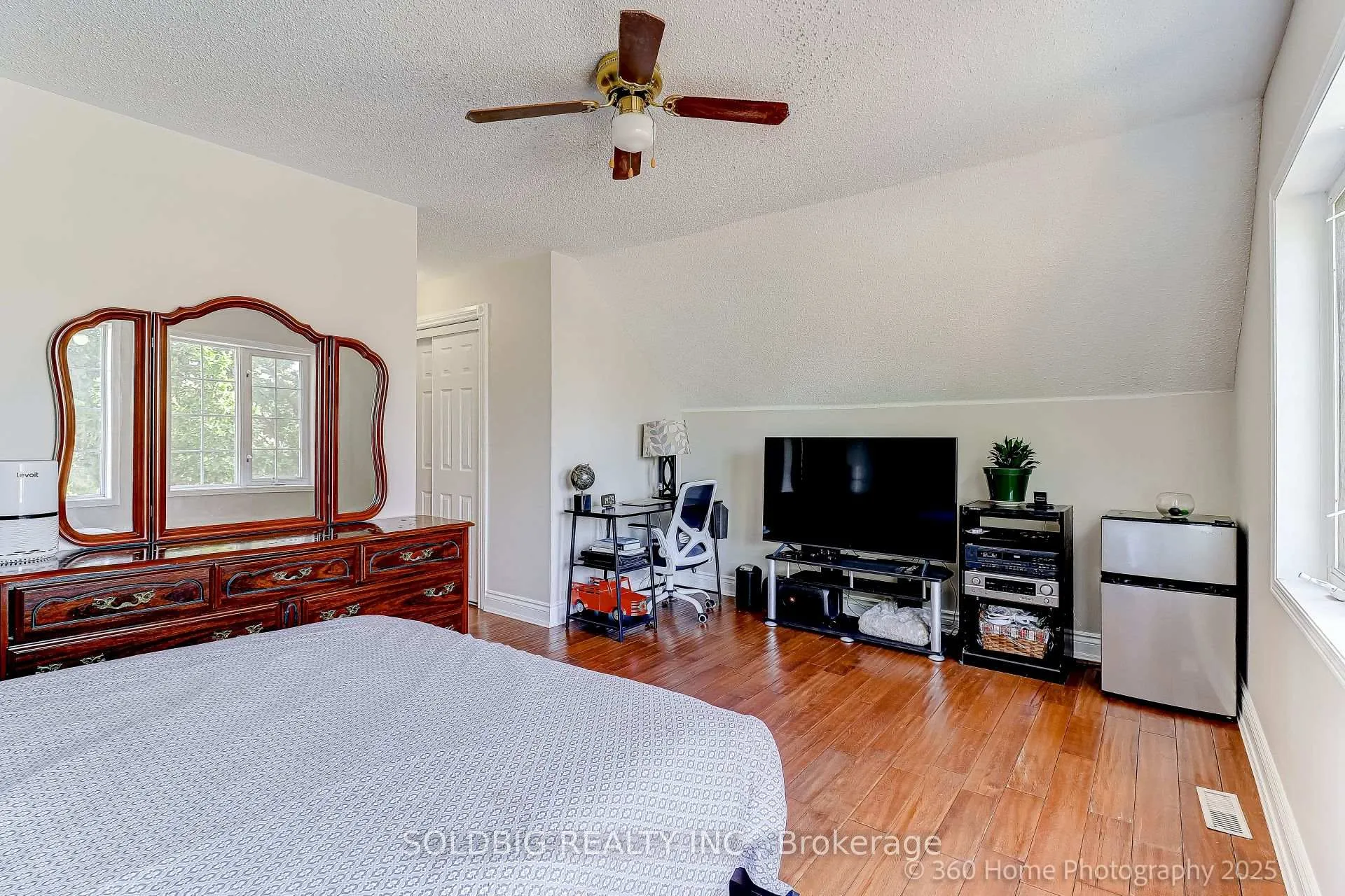 Photo 26 of 25 Trailridge Drive, Brampton, Brampton West — HOMEH