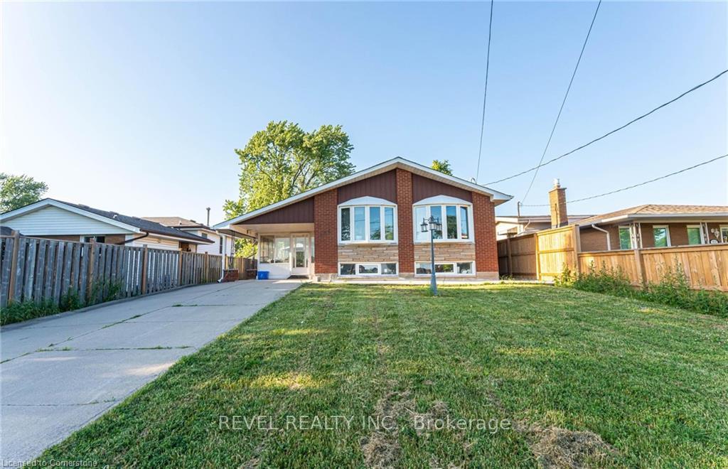 Photo 2 of 198 Berko Avenue, Hamilton, Lawfield — HOMEH