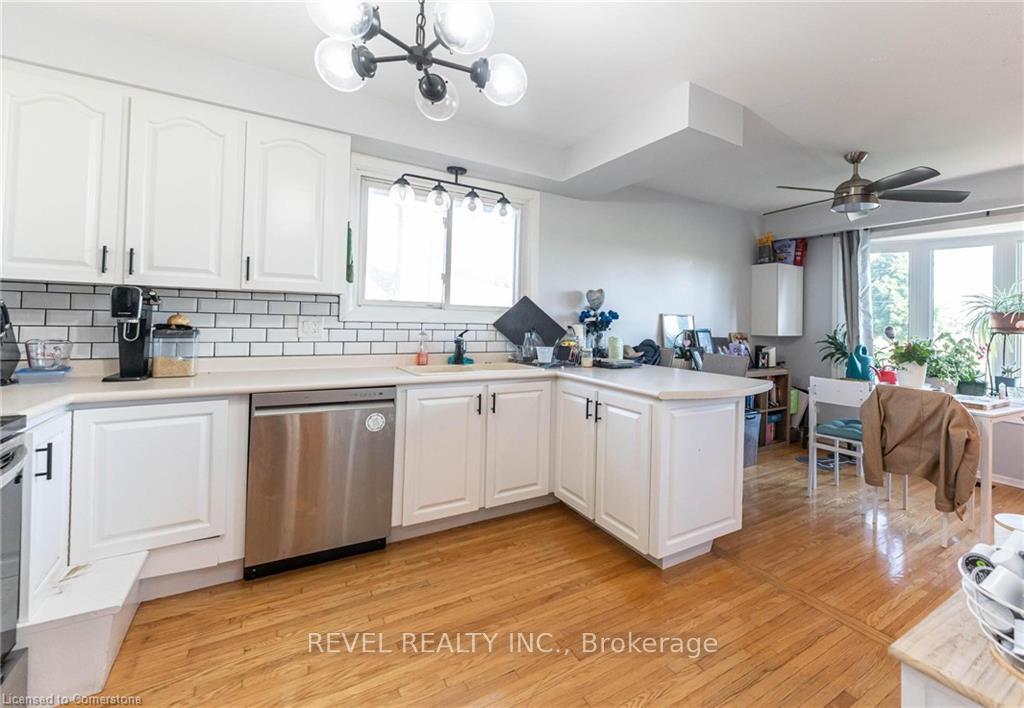Photo 10 of 198 Berko Avenue, Hamilton, Lawfield — HOMEH