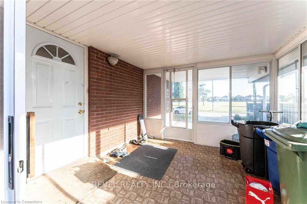 Photo 20 of 198 Berko Avenue, Hamilton, Lawfield — HOMEH