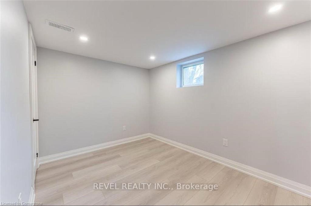 Photo 28 of 198 Berko Avenue, Hamilton, Lawfield — HOMEH