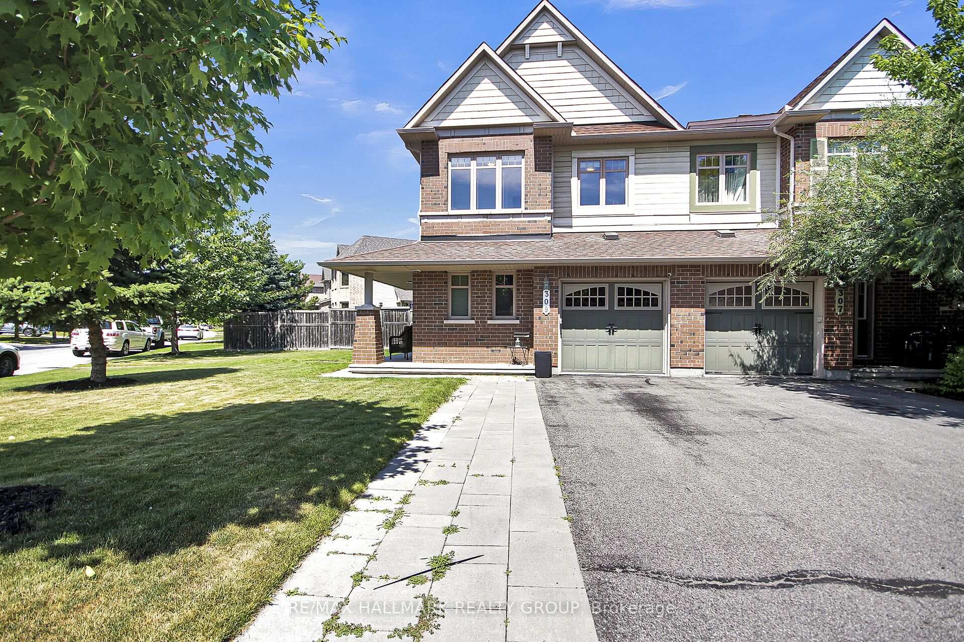 Photo 2 of 309 Balinroan Crescent, Ottawa, Barrhaven - Strandherd — HOMEH