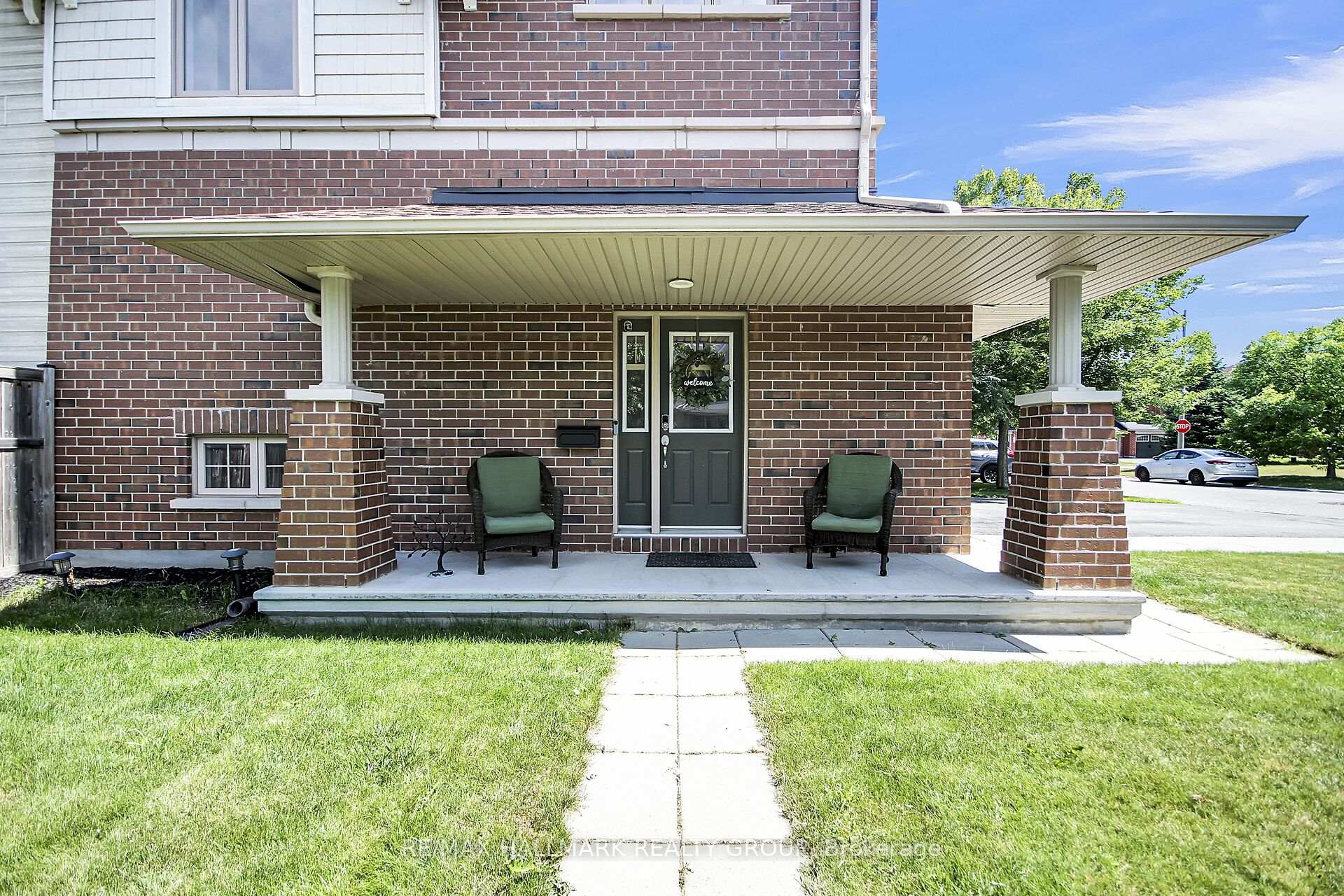 Photo 3 of 309 Balinroan Crescent, Ottawa, Barrhaven - Strandherd — HOMEH