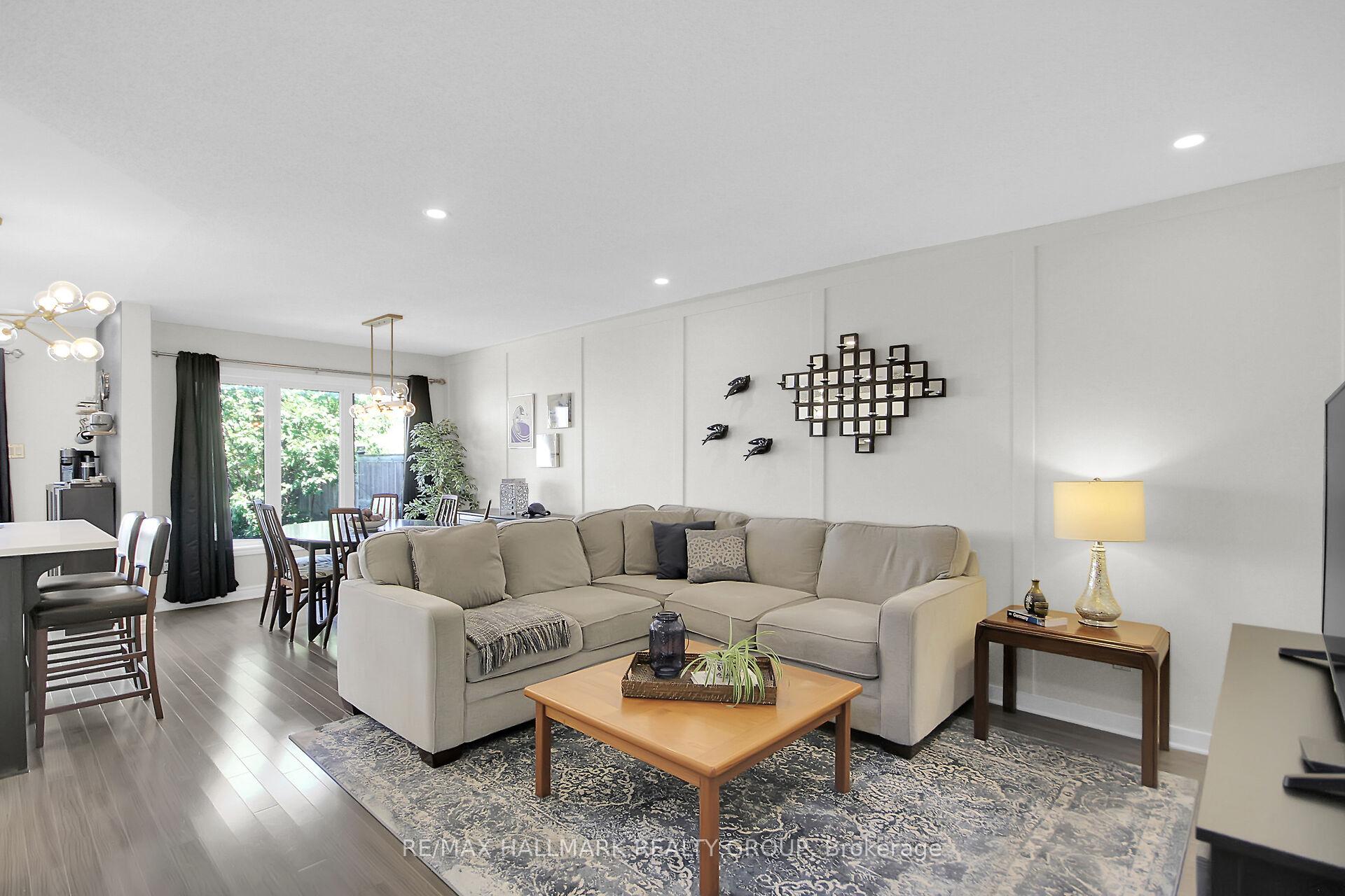 Photo 7 of 309 Balinroan Crescent, Ottawa, Barrhaven - Strandherd — HOMEH