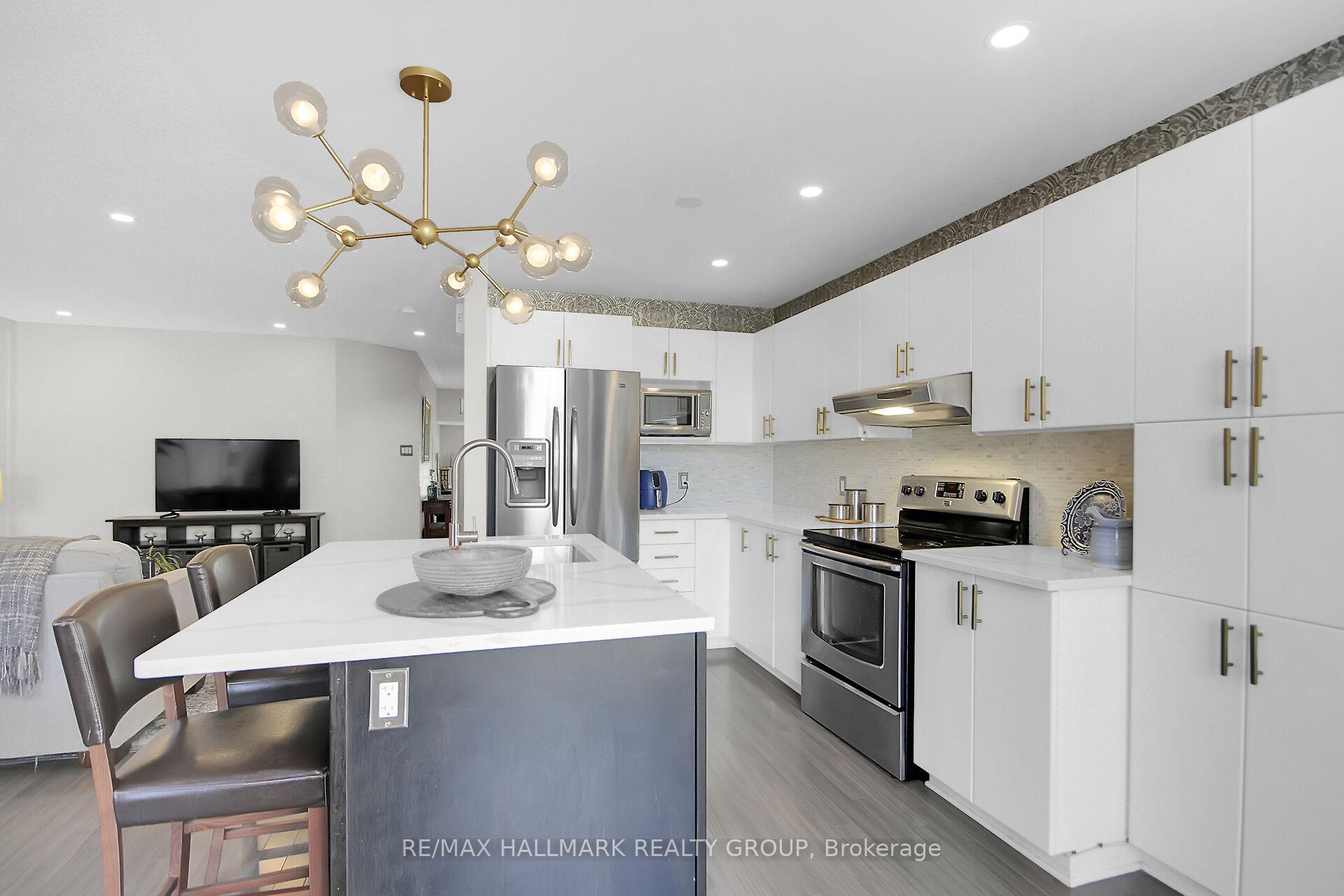 Photo 16 of 309 Balinroan Crescent, Ottawa, Barrhaven - Strandherd — HOMEH