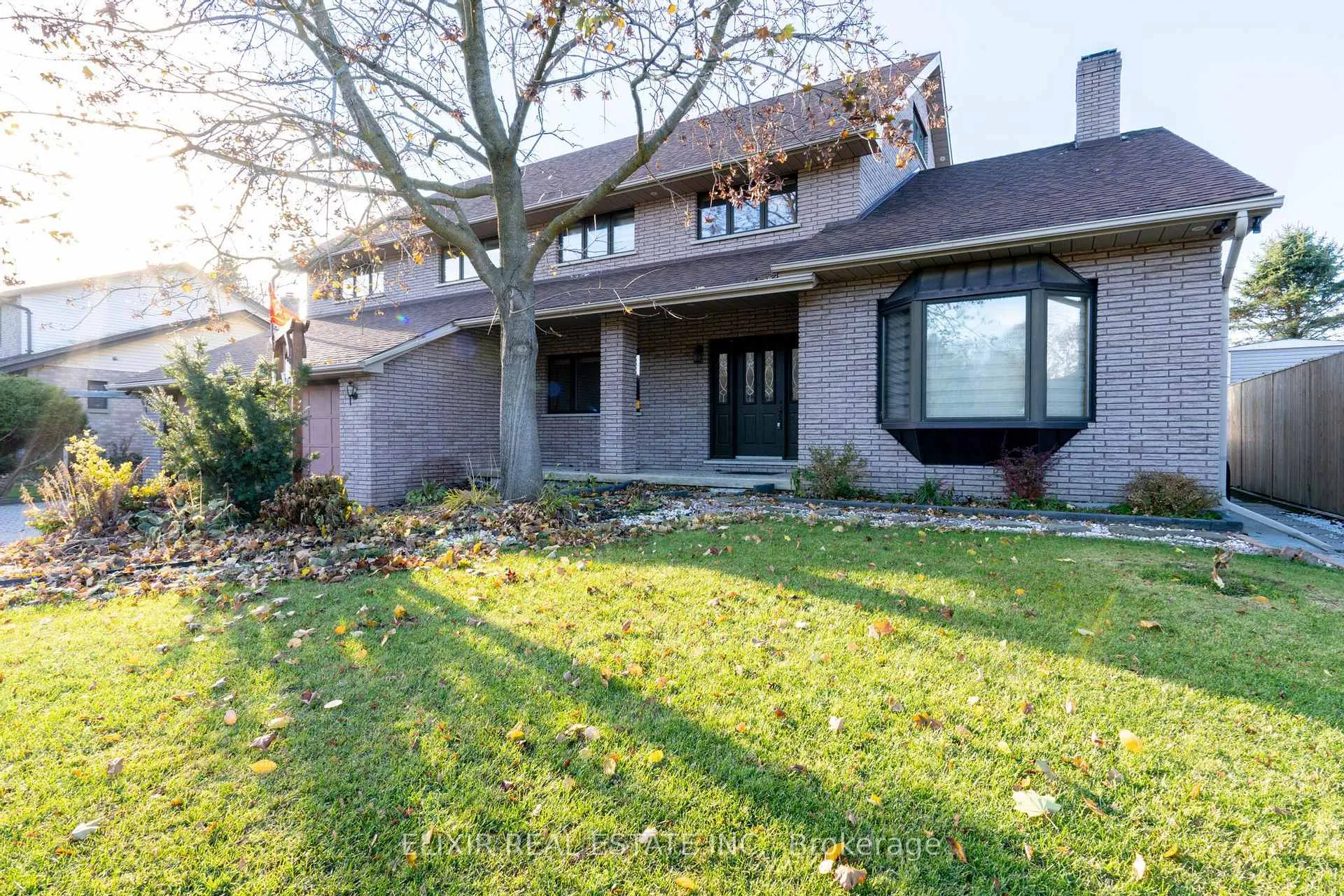 Photo 2 of 34 Brawton Drive, Caledon, Palgrave — HOMEH