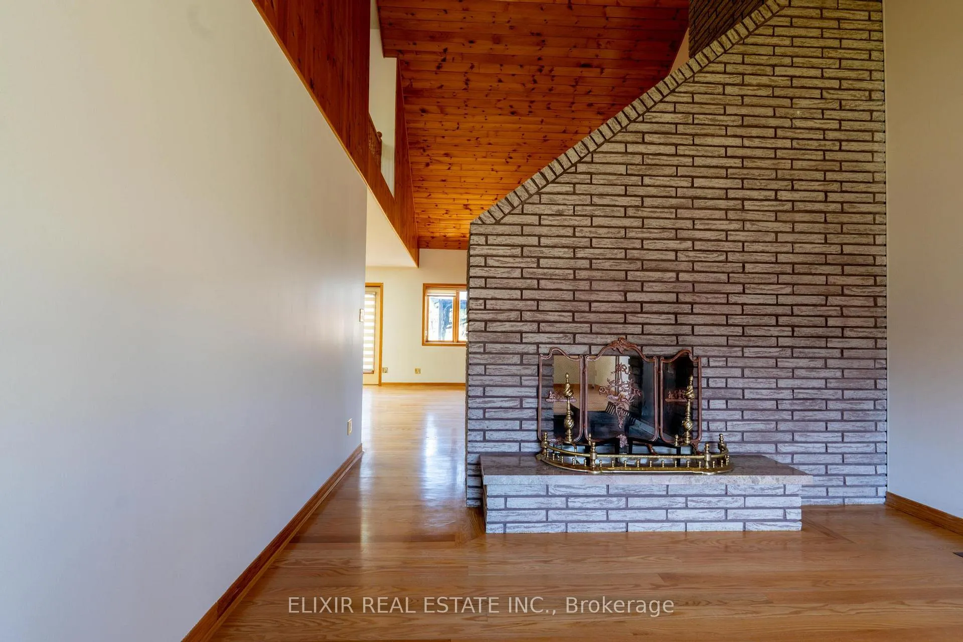 Photo 8 of 34 Brawton Drive, Caledon, Palgrave — HOMEH