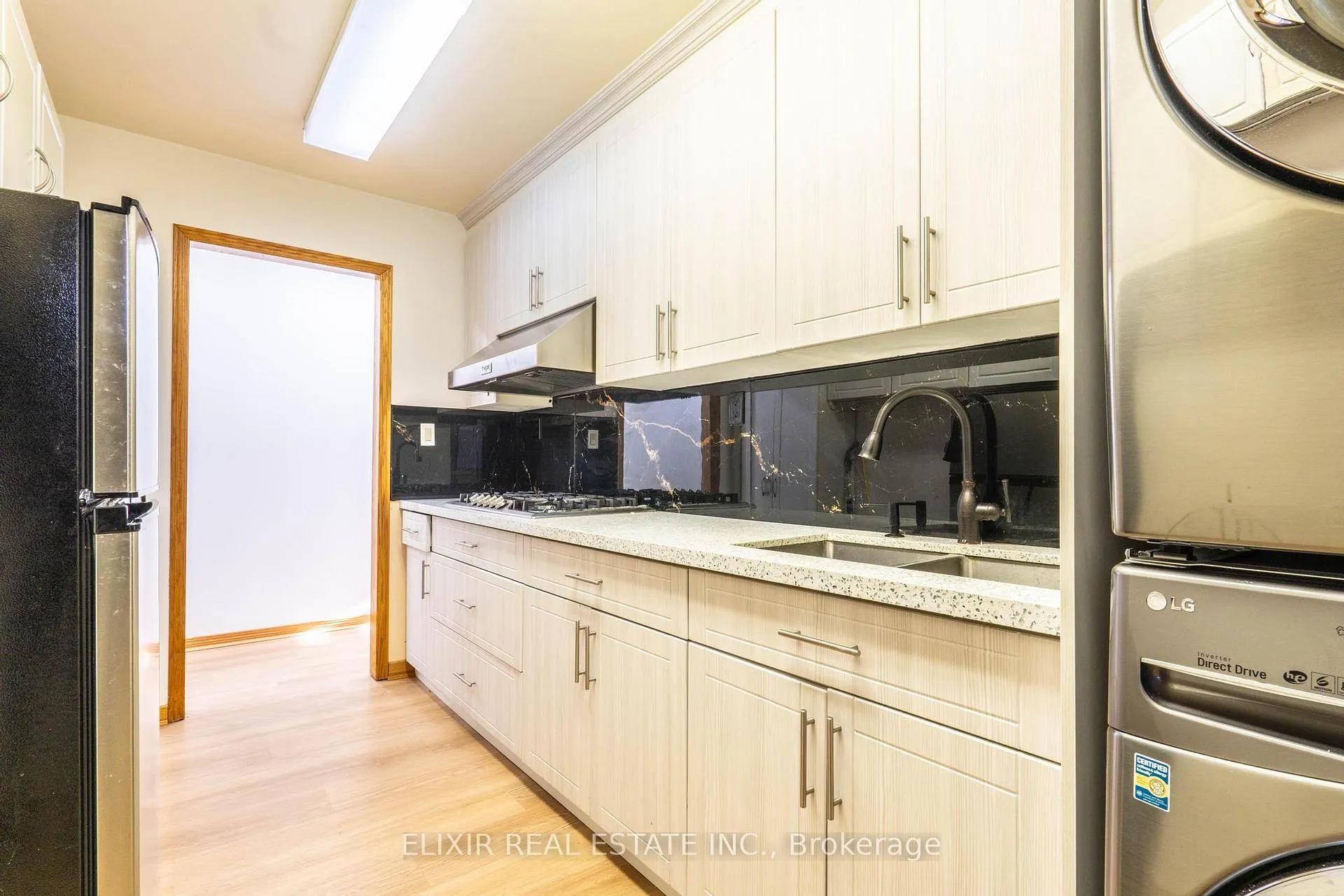 Photo 18 of 34 Brawton Drive, Caledon, Palgrave — HOMEH