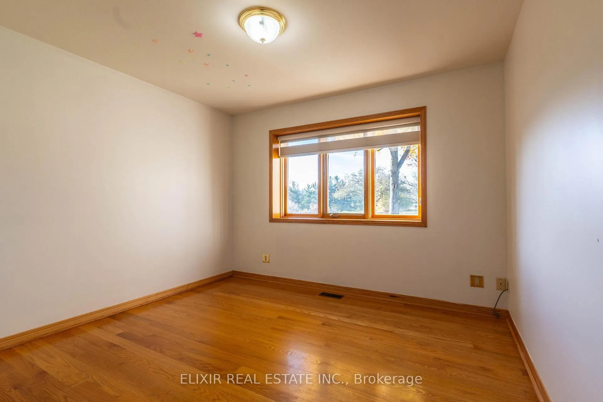 Photo 22 of 34 Brawton Drive, Caledon, Palgrave — HOMEH