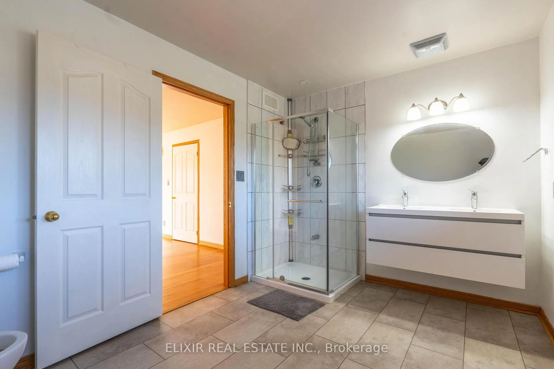 Photo 27 of 34 Brawton Drive, Caledon, Palgrave — HOMEH