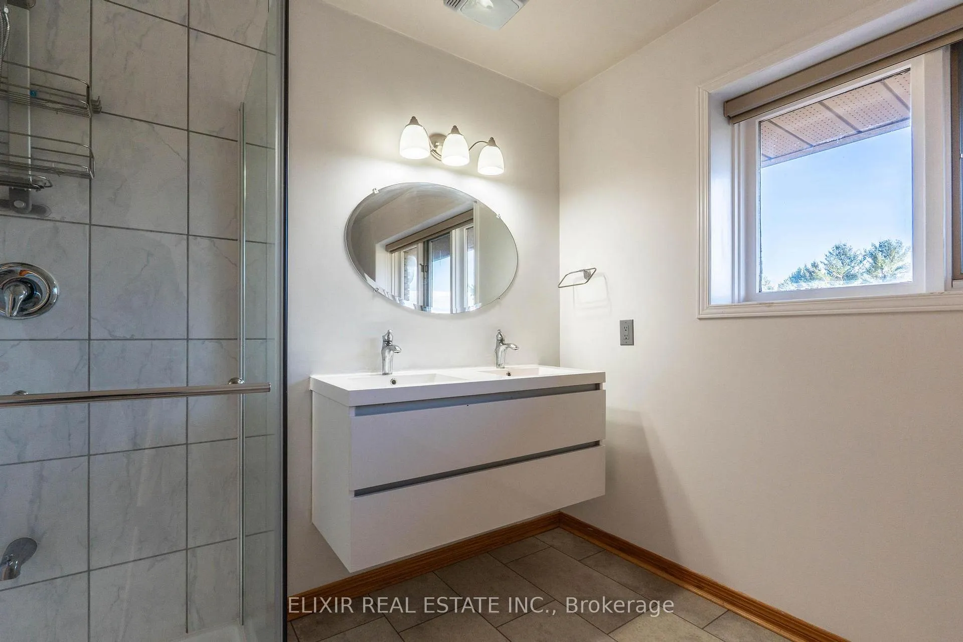 Photo 28 of 34 Brawton Drive, Caledon, Palgrave — HOMEH