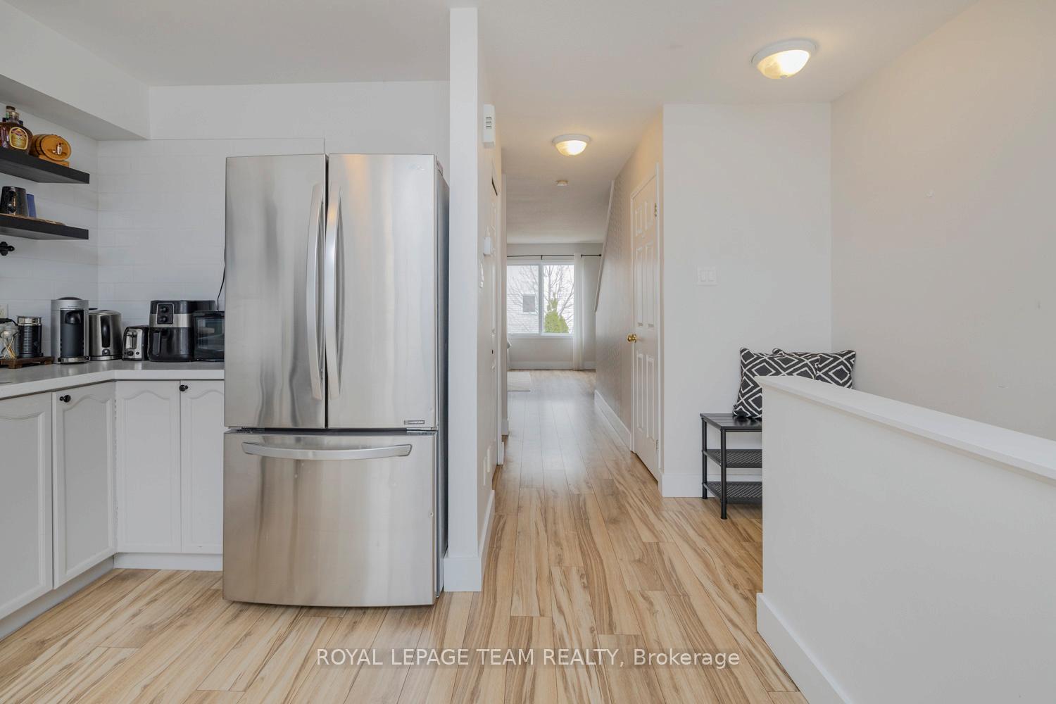 Photo 13 of 78 Manhattan Crescent, Ottawa, Central Park — HOMEH