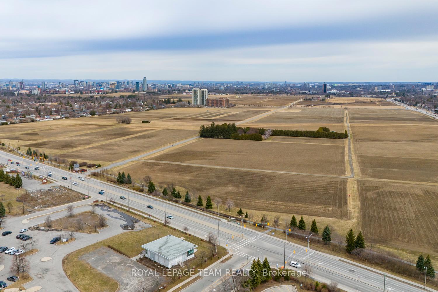 Photo 42 of 78 Manhattan Crescent, Ottawa, Central Park — HOMEH