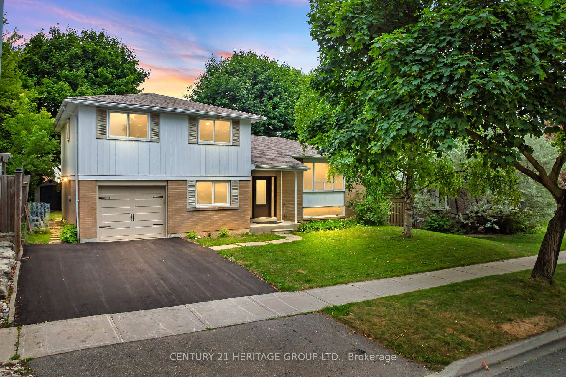 Front of 2 Hill Drive