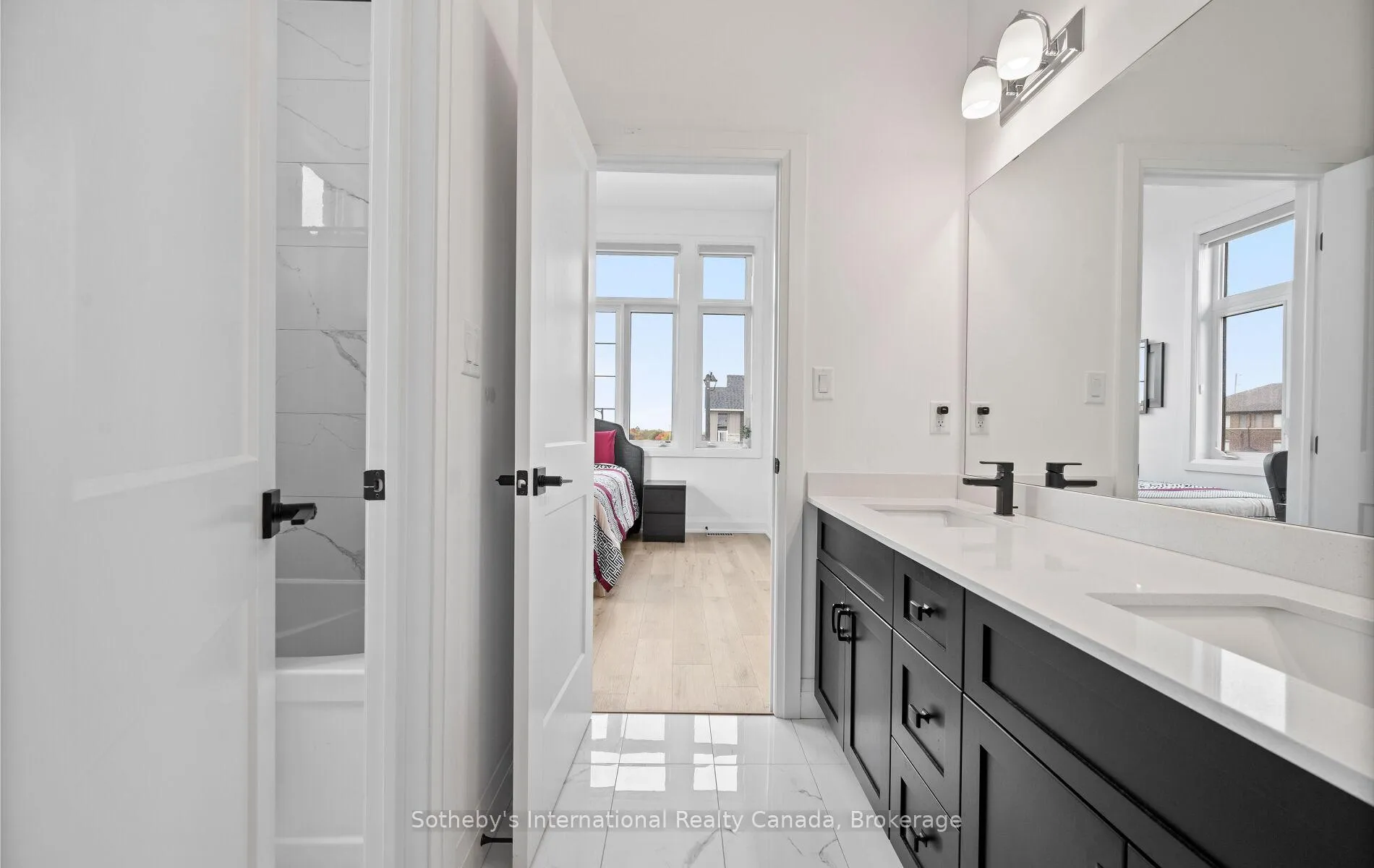 Photo 34 of 131 Daugaard Avenue, Brant, Paris — HOMEH
