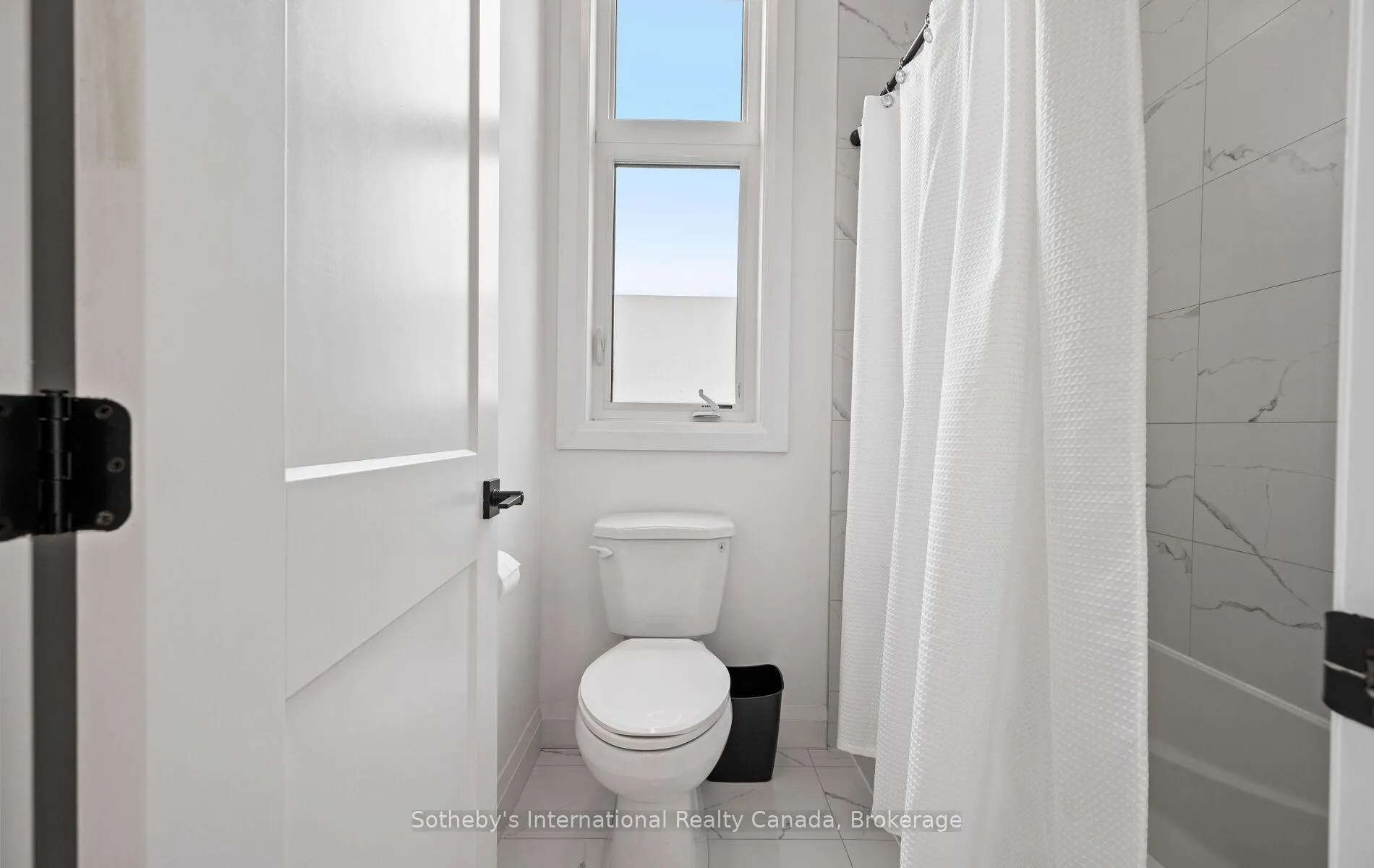 Photo 35 of 131 Daugaard Avenue, Brant, Paris — HOMEH