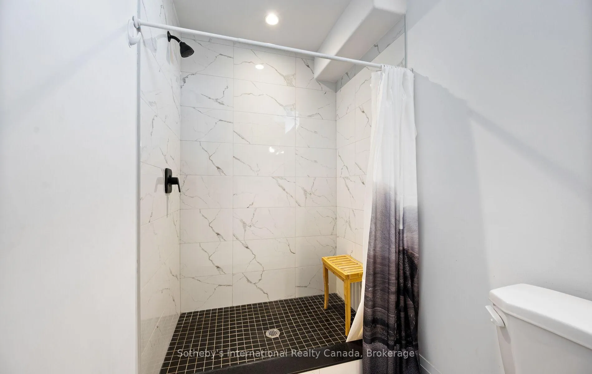 Photo 45 of 131 Daugaard Avenue, Brant, Paris — HOMEH
