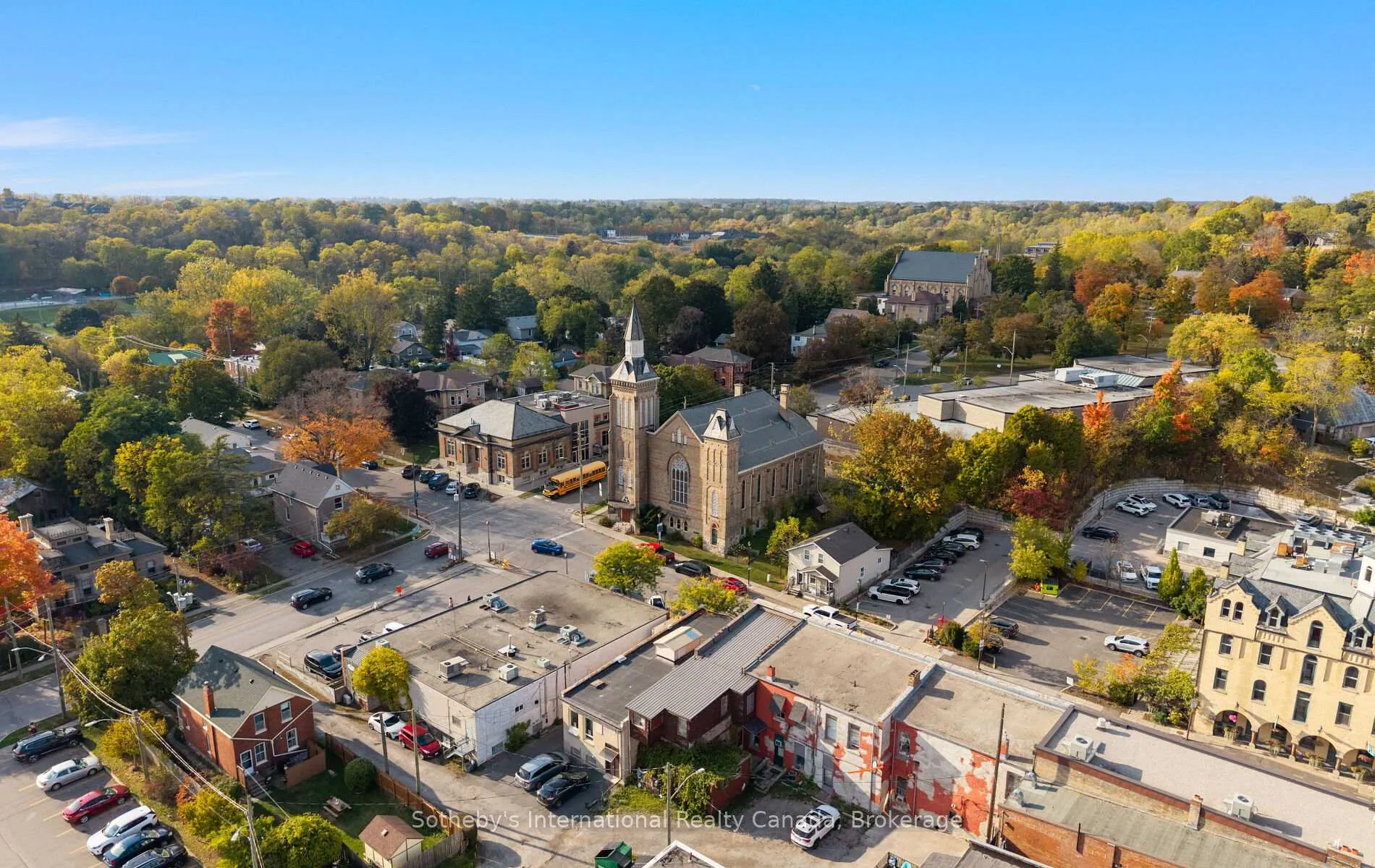 Photo 48 of 131 Daugaard Avenue, Brant, Paris — HOMEH