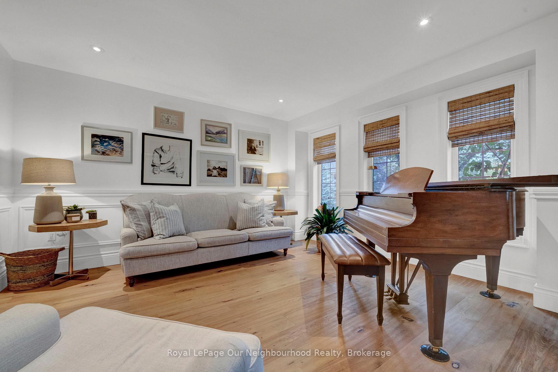 Photo 4 of 106 Hoile Drive N, Ajax, South East — HOMEH