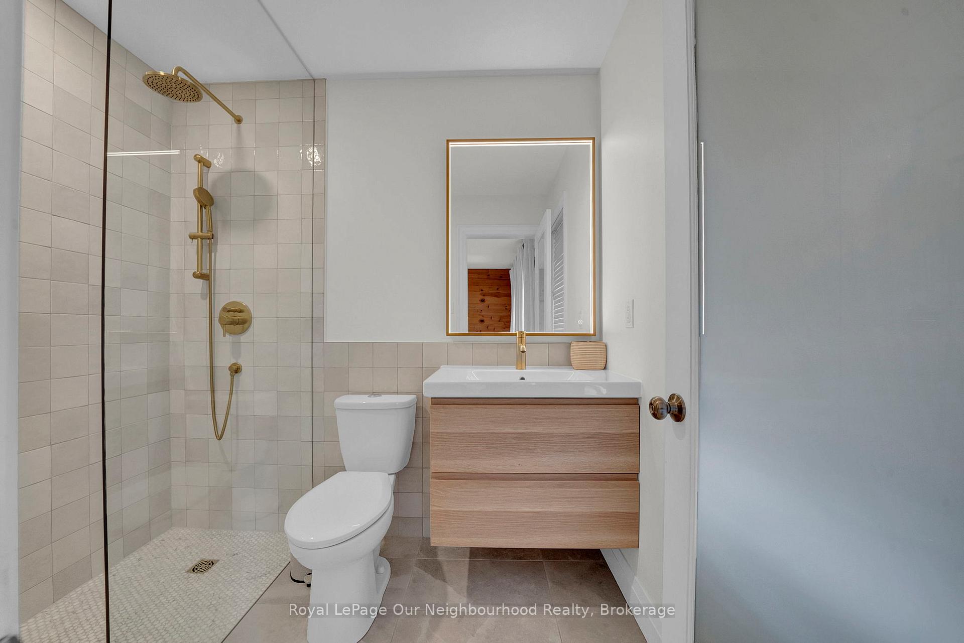 Photo 29 of 106 Hoile Drive N, Ajax, South East — HOMEH