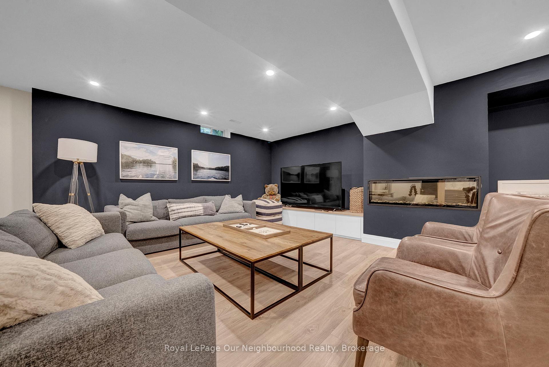 Photo 37 of 106 Hoile Drive N, Ajax, South East — HOMEH