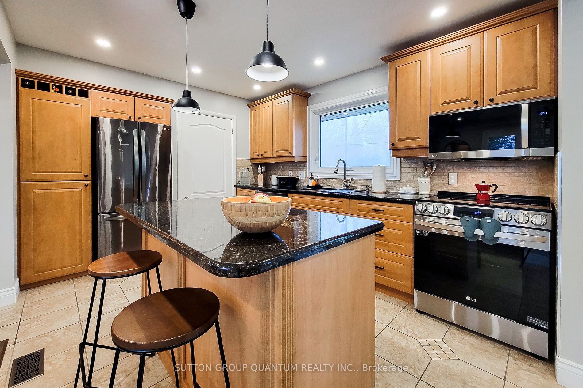 Photo 28 of Unit #MAIN, 149 Oneida Boulevard, Hamilton, Ancaster — HOMEH