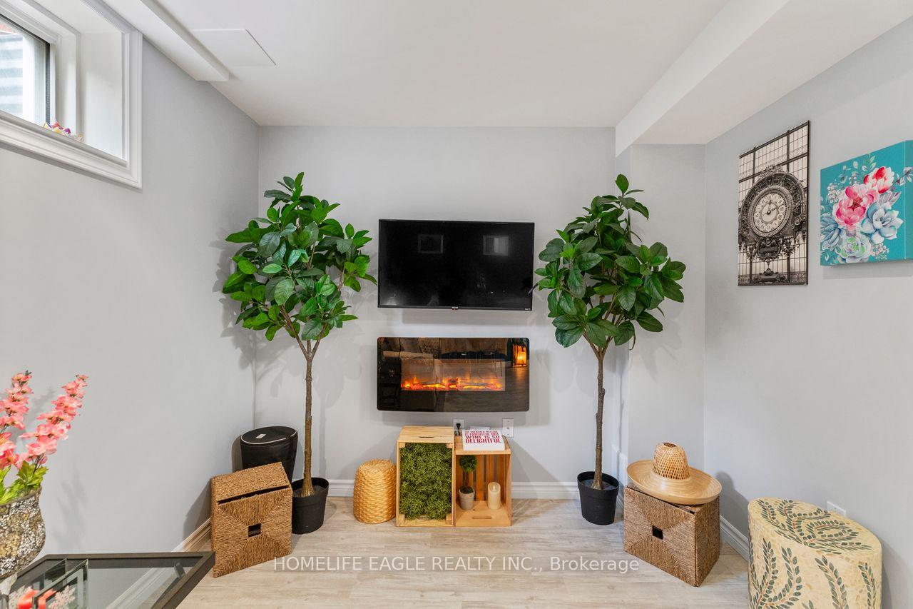 Photo 18 of 110 Gadwall Avenue, Barrie, Painswick South — HOMEH