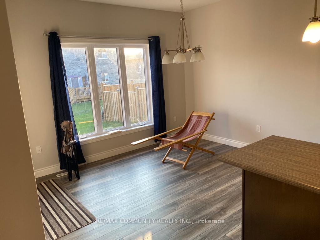 Photo 3 of 30 Cypress Drive, Belleville, Thurlow Ward — HOMEH