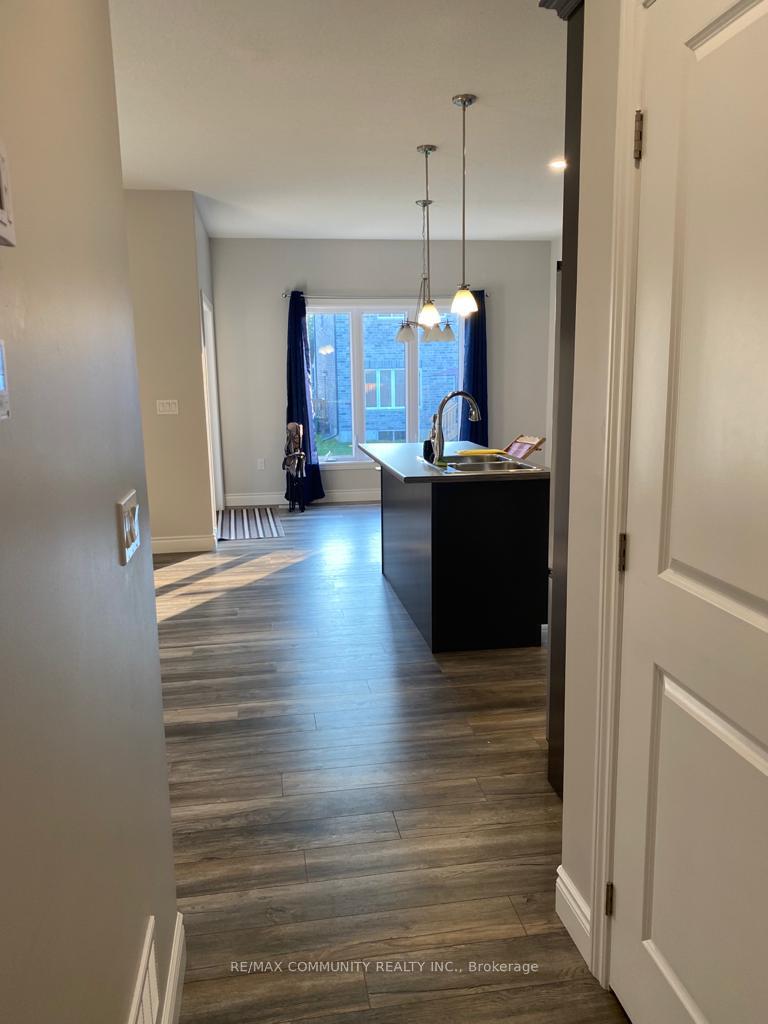 Photo 4 of 30 Cypress Drive, Belleville, Thurlow Ward — HOMEH