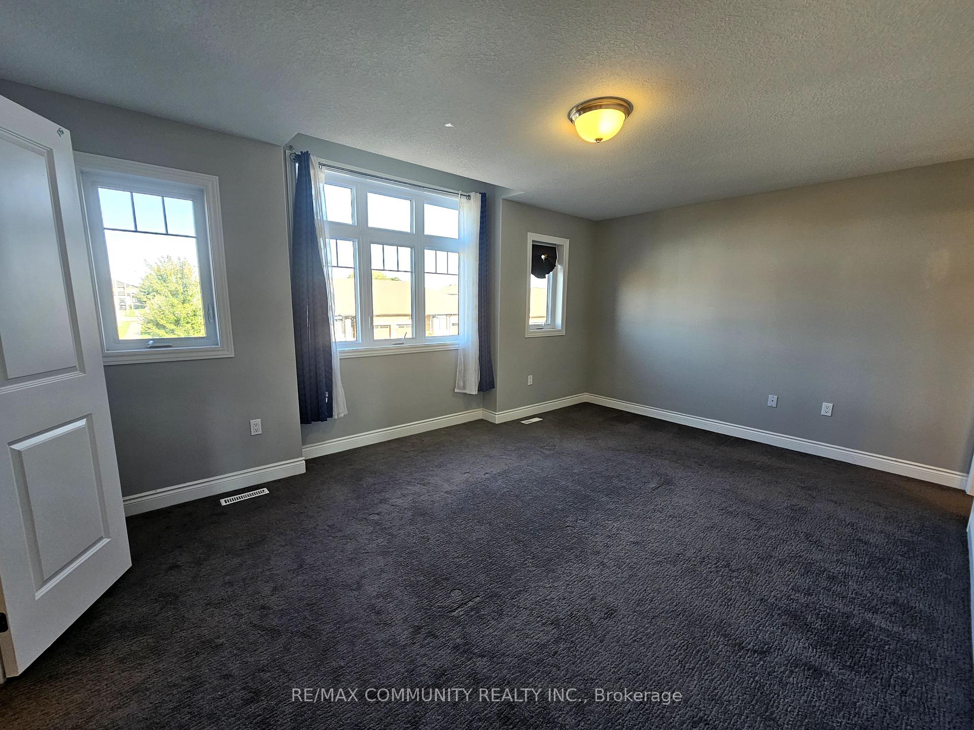 Photo 13 of 30 Cypress Drive, Belleville, Thurlow Ward — HOMEH