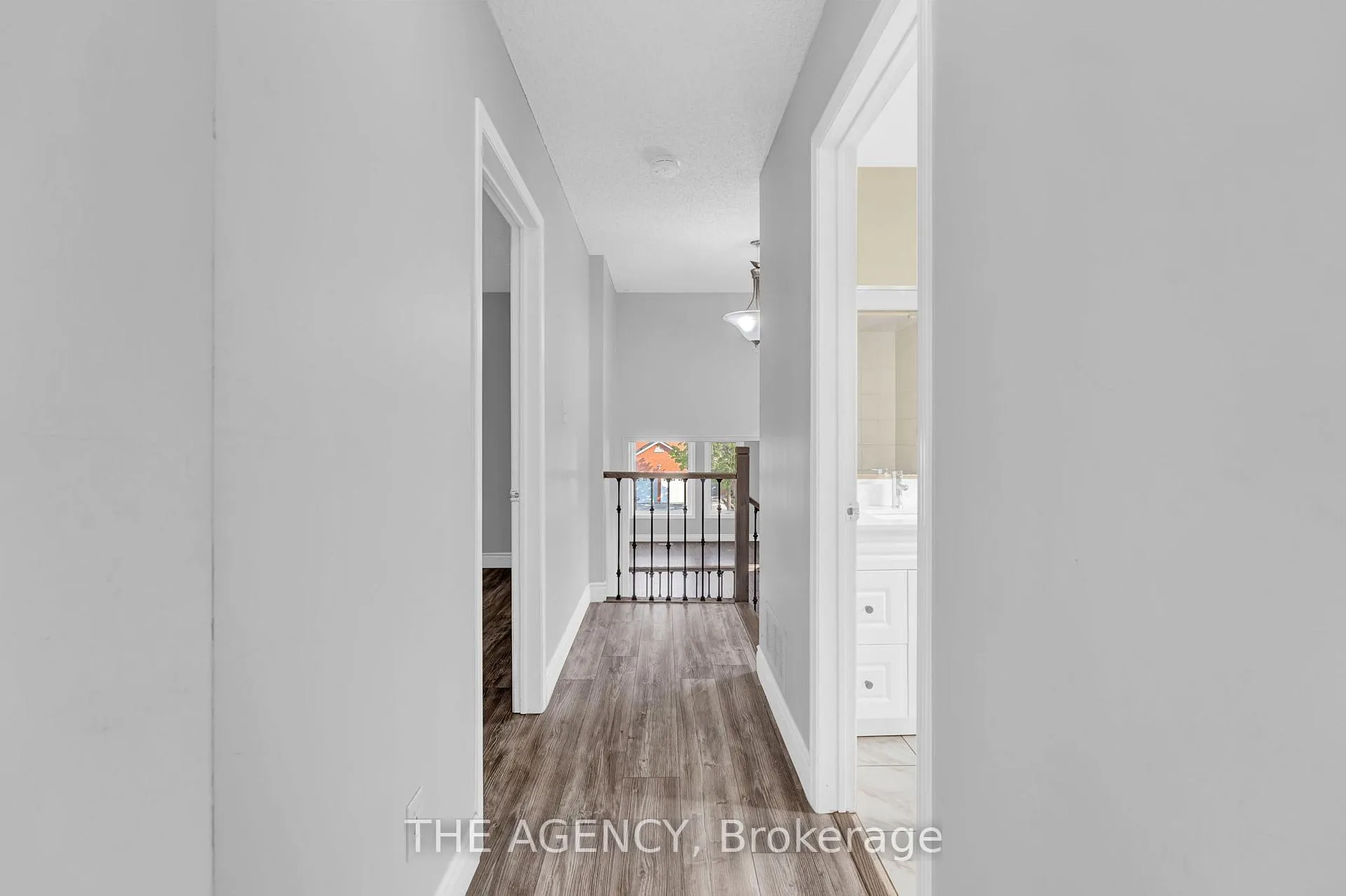 Photo 23 of 48 Zachary Drive, Brampton, Snelgrove — HOMEH