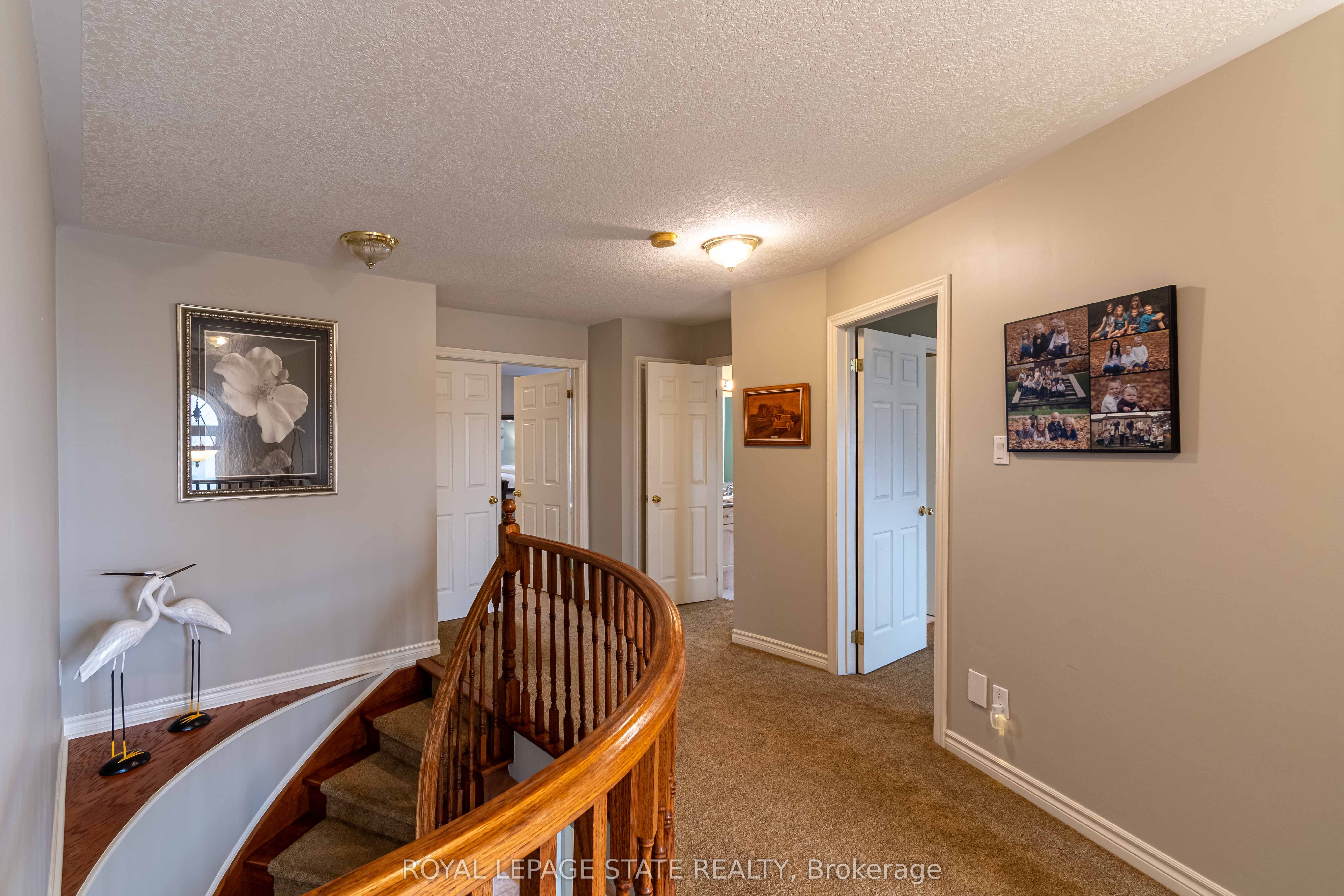 Photo 67 of 46 Hawkswood Trail, Hamilton, Carpenter — HOMEH