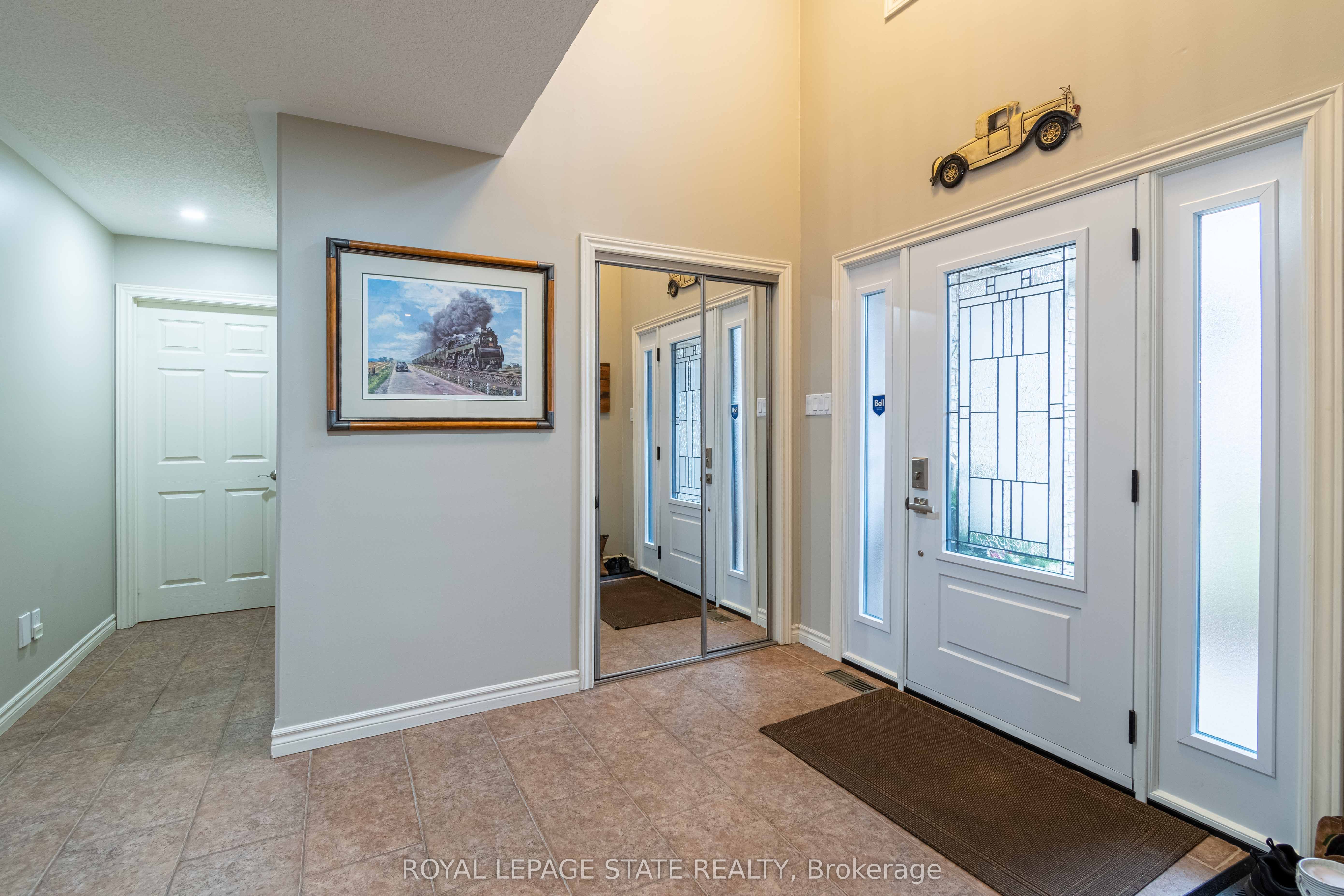 Photo 46 of 46 Hawkswood Trail, Hamilton, Carpenter — HOMEH