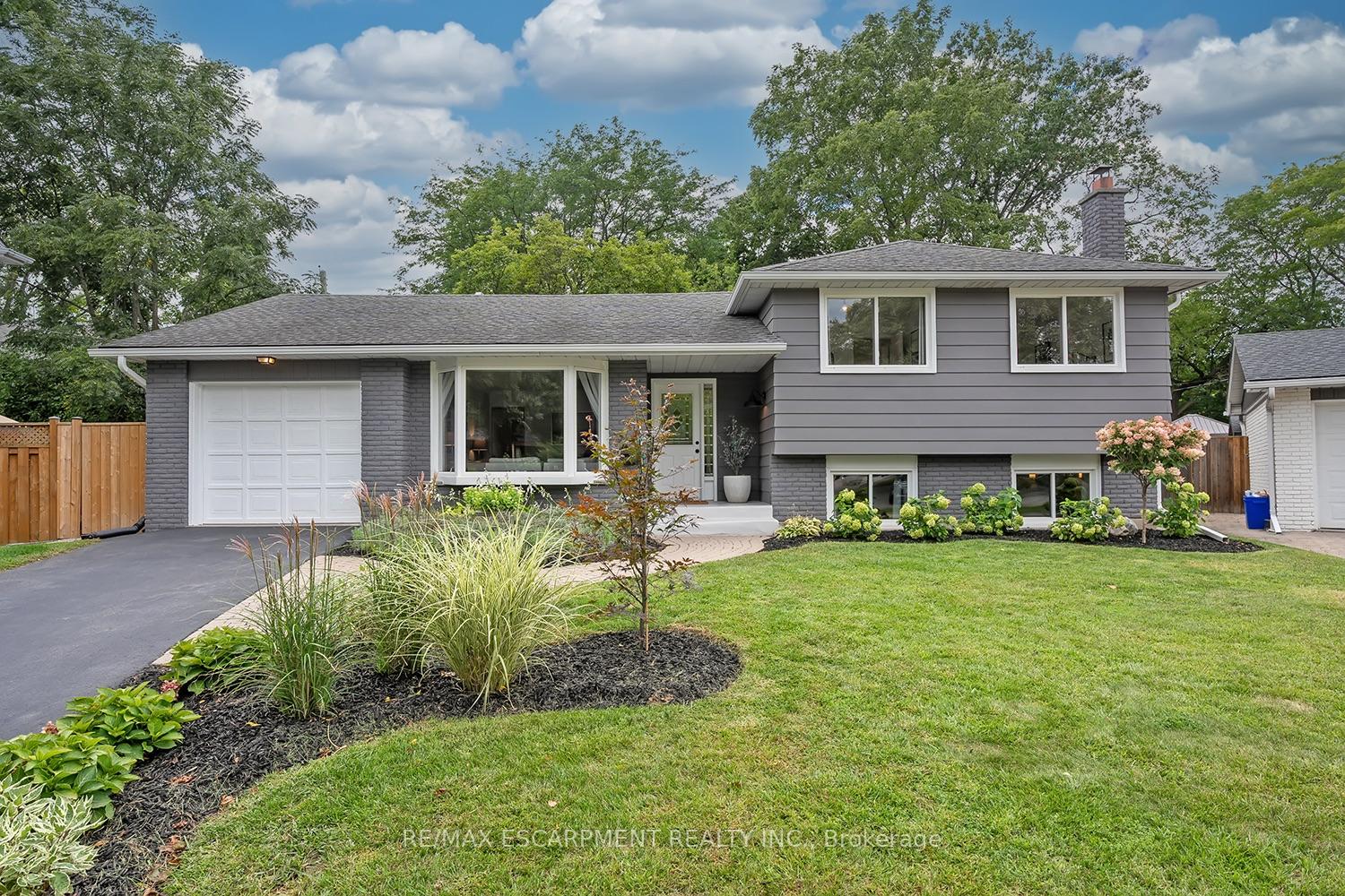 Front of 406 Oakwood Drive