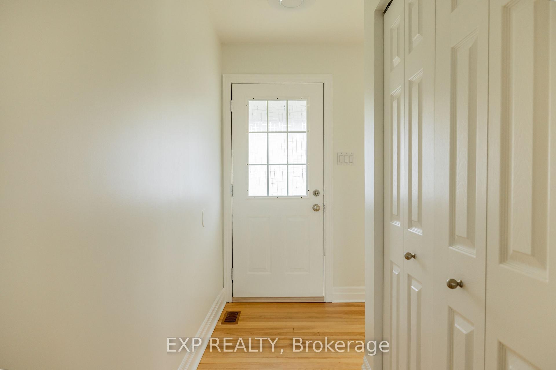 Photo 2 of 1954 Rosebella Avenue, Ottawa, Blossom Park/Leitrim — HOMEH