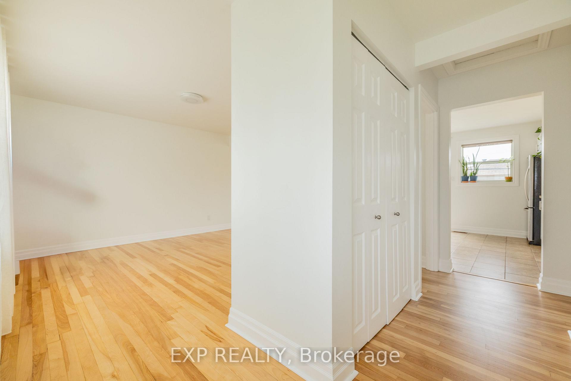 Photo 3 of 1954 Rosebella Avenue, Ottawa, Blossom Park/Leitrim — HOMEH