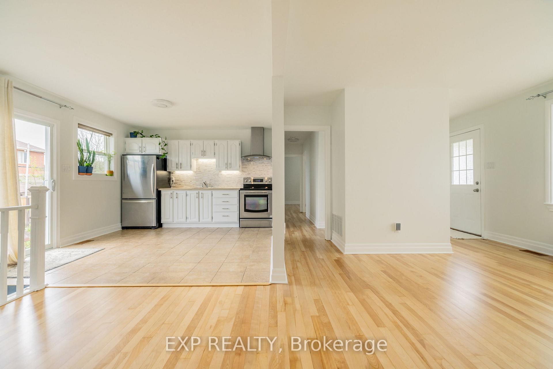 Photo 6 of 1954 Rosebella Avenue, Ottawa, Blossom Park/Leitrim — HOMEH