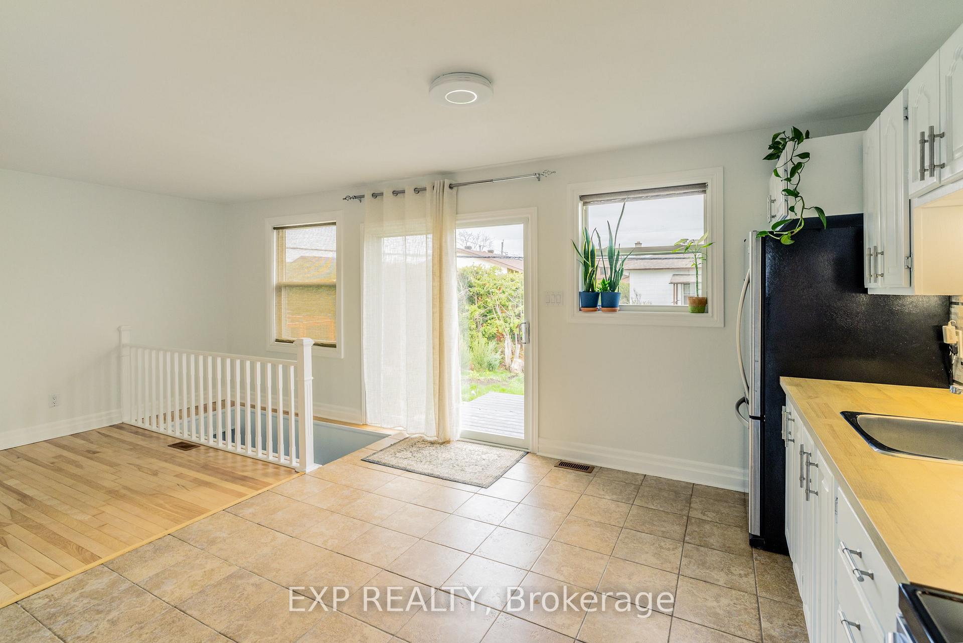 Photo 8 of 1954 Rosebella Avenue, Ottawa, Blossom Park/Leitrim — HOMEH
