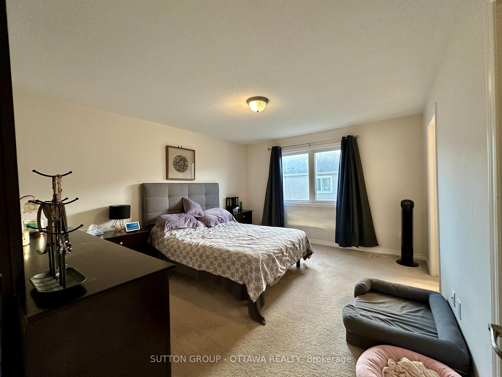 Photo 16 of 707 Logperch Circle, Ottawa, Barrhaven - Half Moon Bay — HOMEH