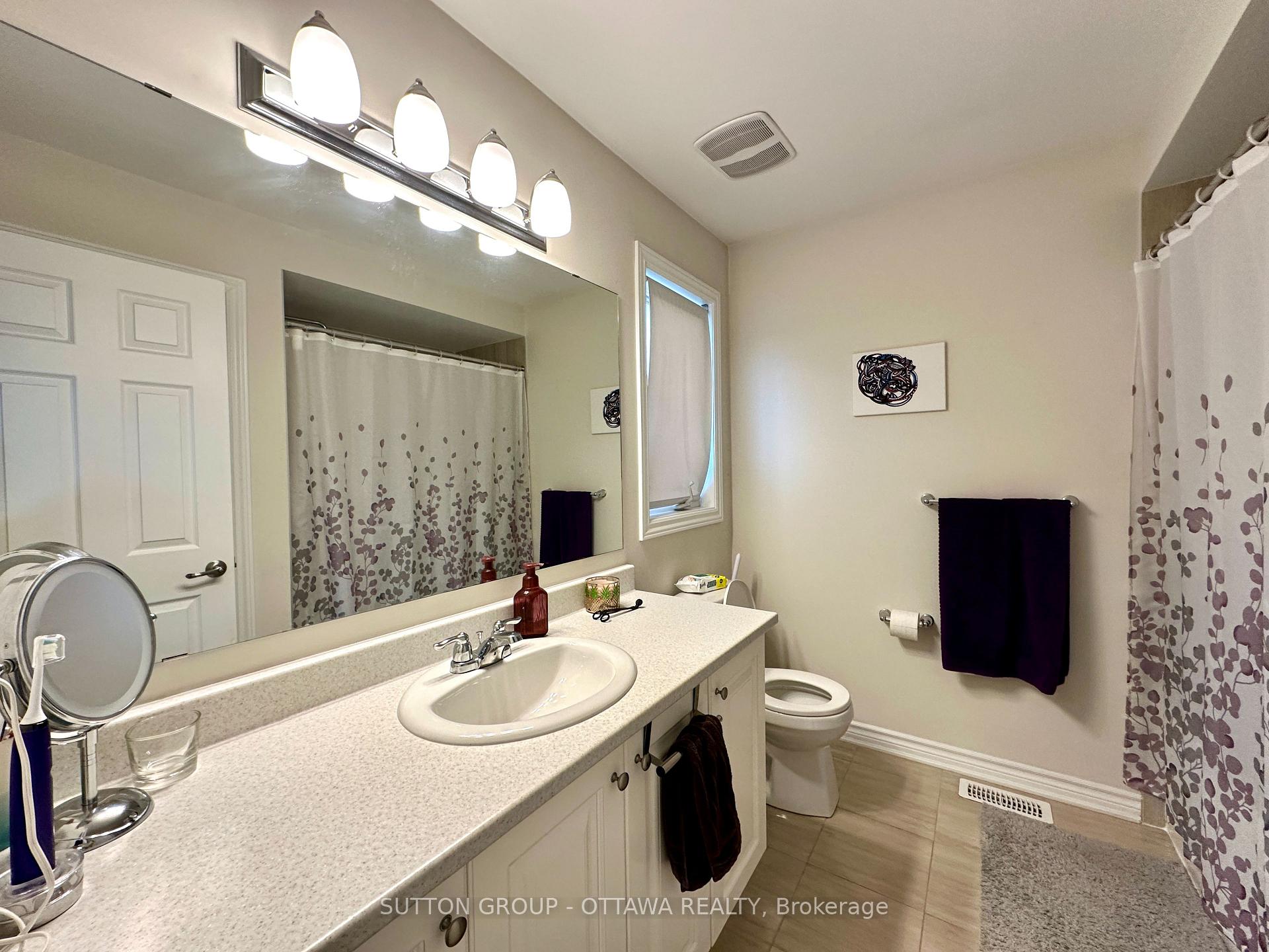 Photo 10 of 707 Logperch Circle, Ottawa, Barrhaven - Half Moon Bay — HOMEH