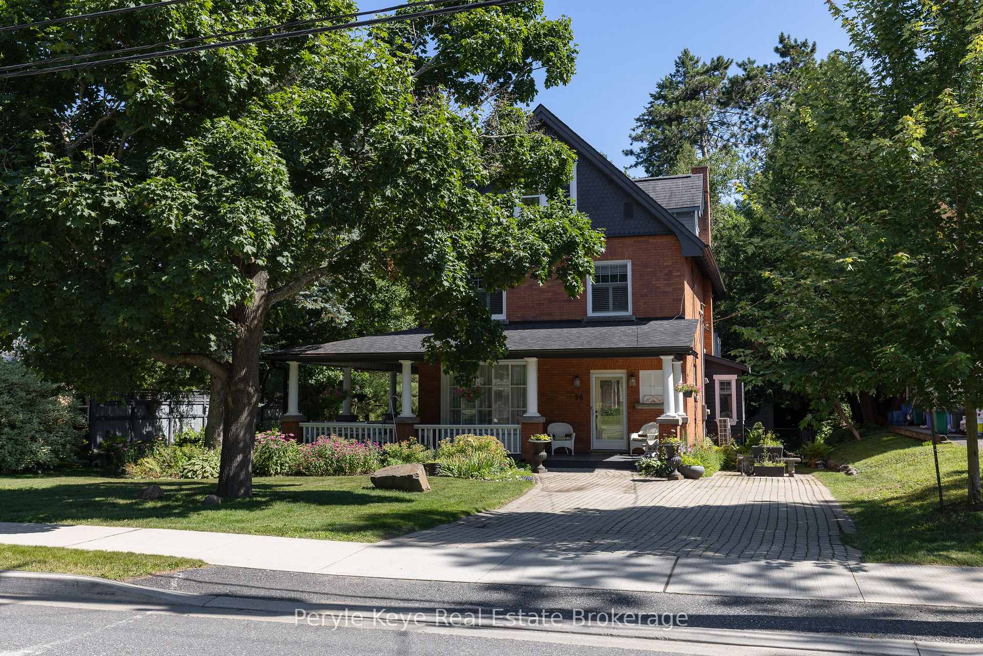 Front of 96 Ontario Street