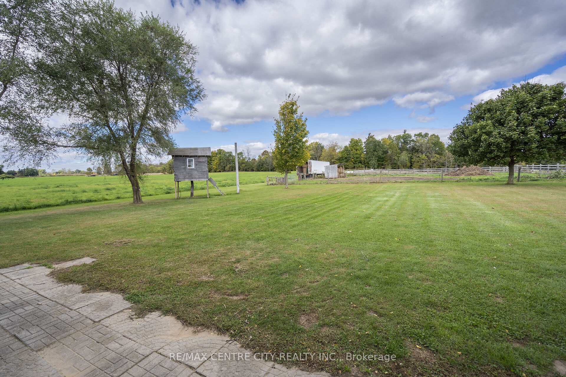 Photo 15 of 53680 Heritage Line, Bayham, Richmond — HOMEH