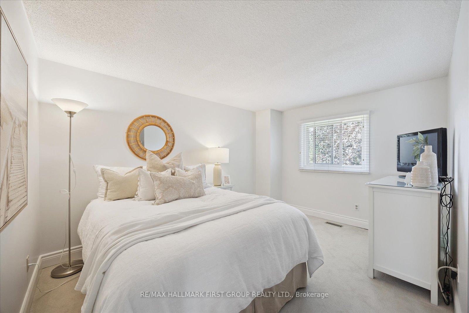 Photo 11 of 30 Mandrake Street, Ajax, Central — HOMEH
