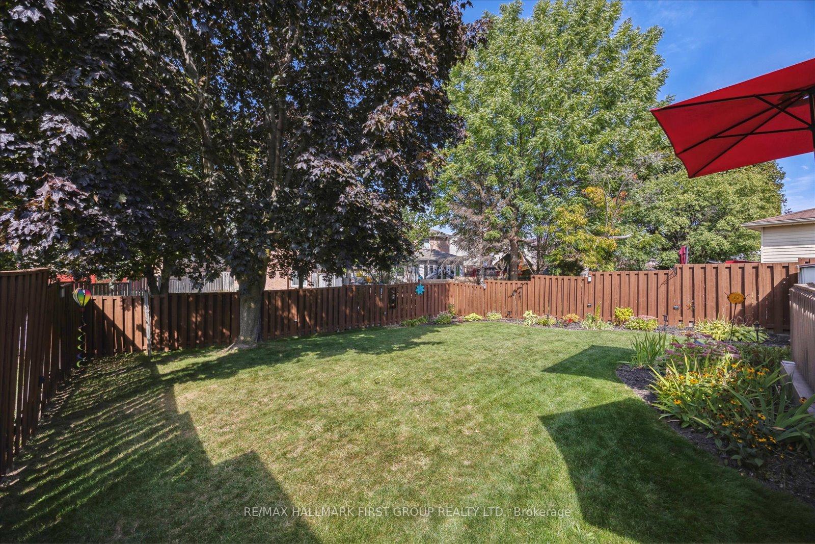 Photo 20 of 30 Mandrake Street, Ajax, Central — HOMEH