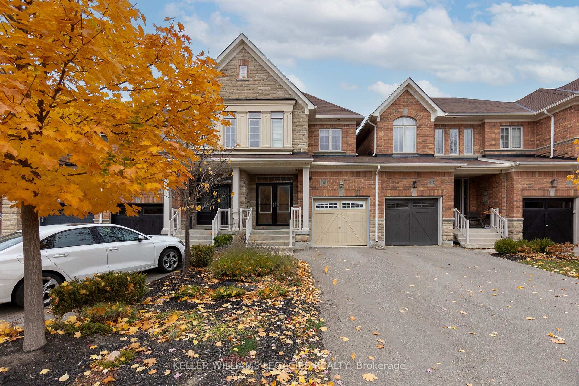 Photo 2 of 140 Lindbergh Drive, Vaughan, Vellore Village — HOMEH