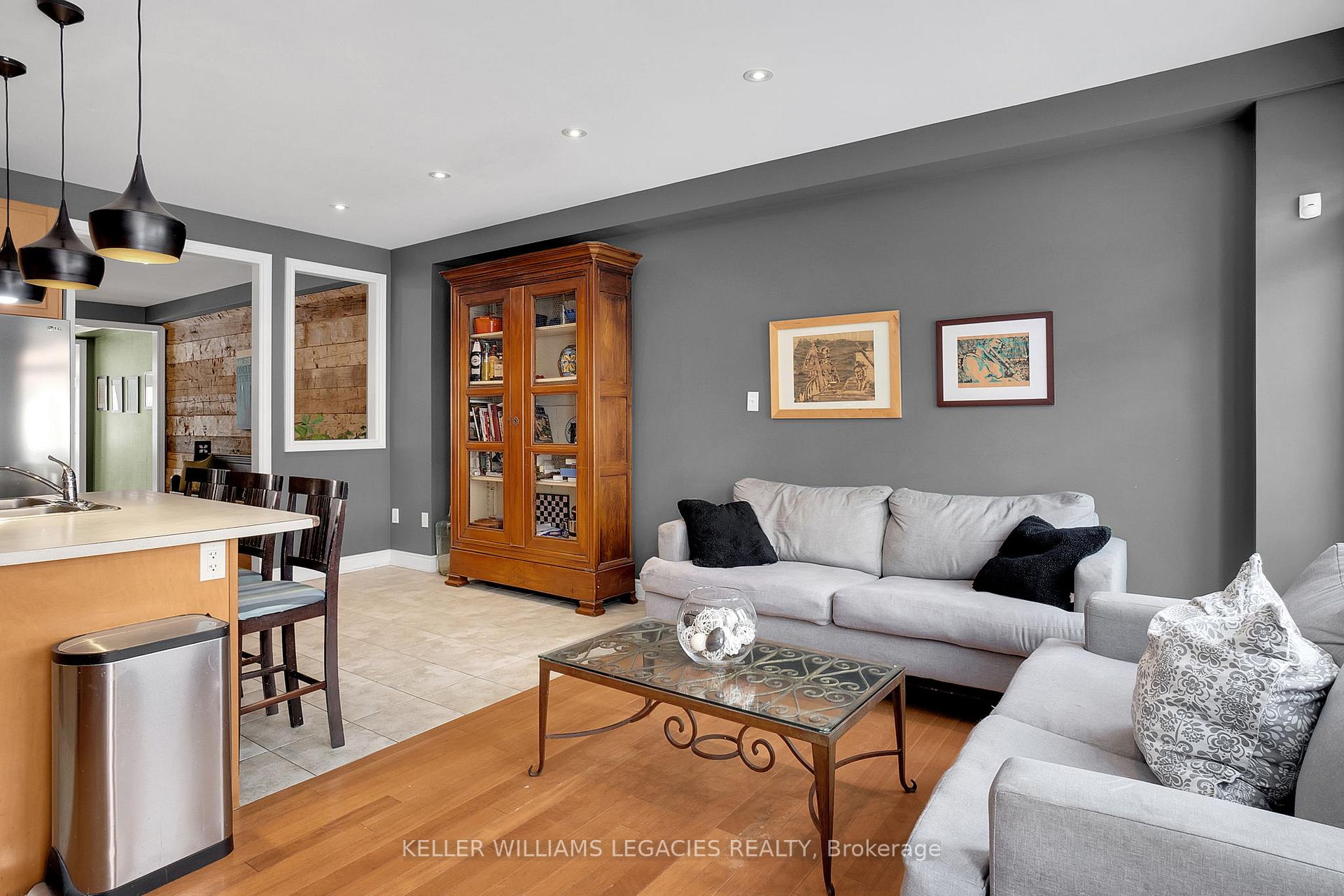 Photo 10 of 140 Lindbergh Drive, Vaughan, Vellore Village — HOMEH