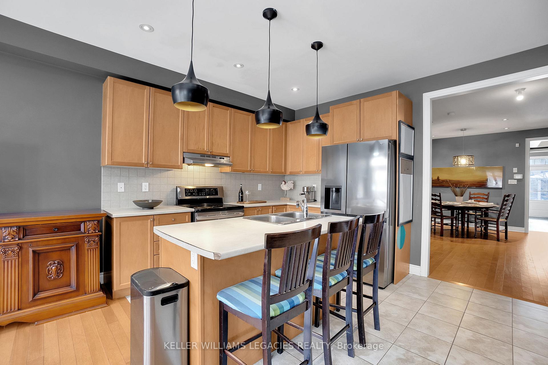 Photo 13 of 140 Lindbergh Drive, Vaughan, Vellore Village — HOMEH