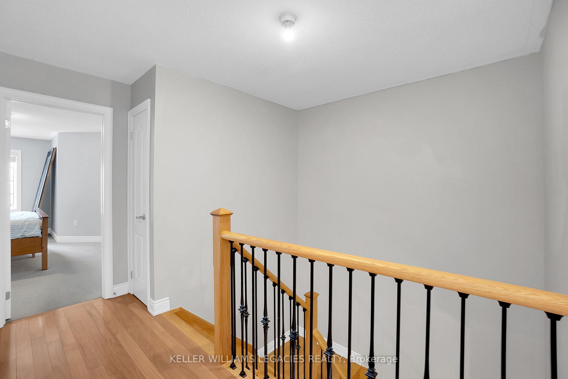 Photo 18 of 140 Lindbergh Drive, Vaughan, Vellore Village — HOMEH