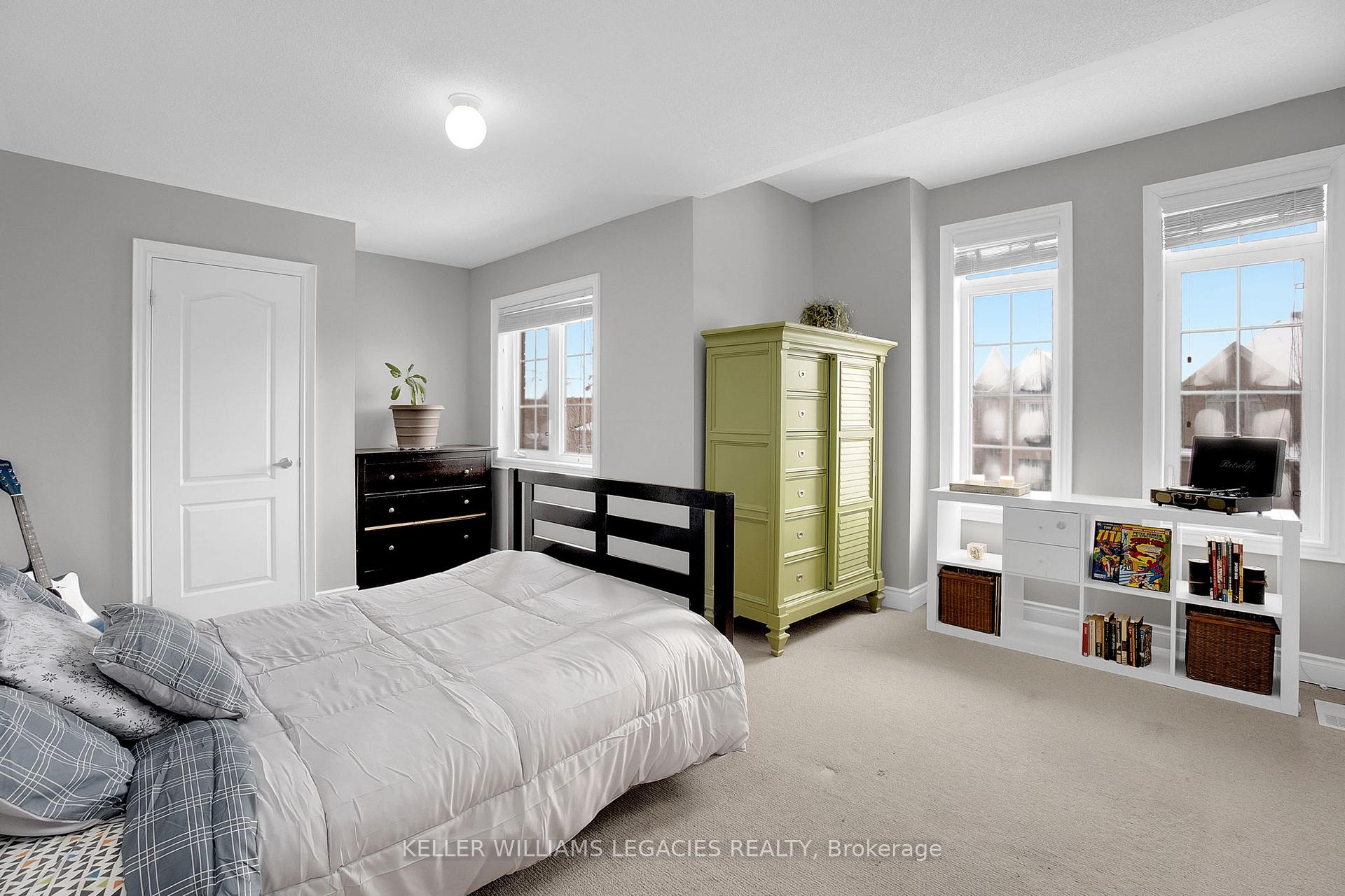 Photo 23 of 140 Lindbergh Drive, Vaughan, Vellore Village — HOMEH